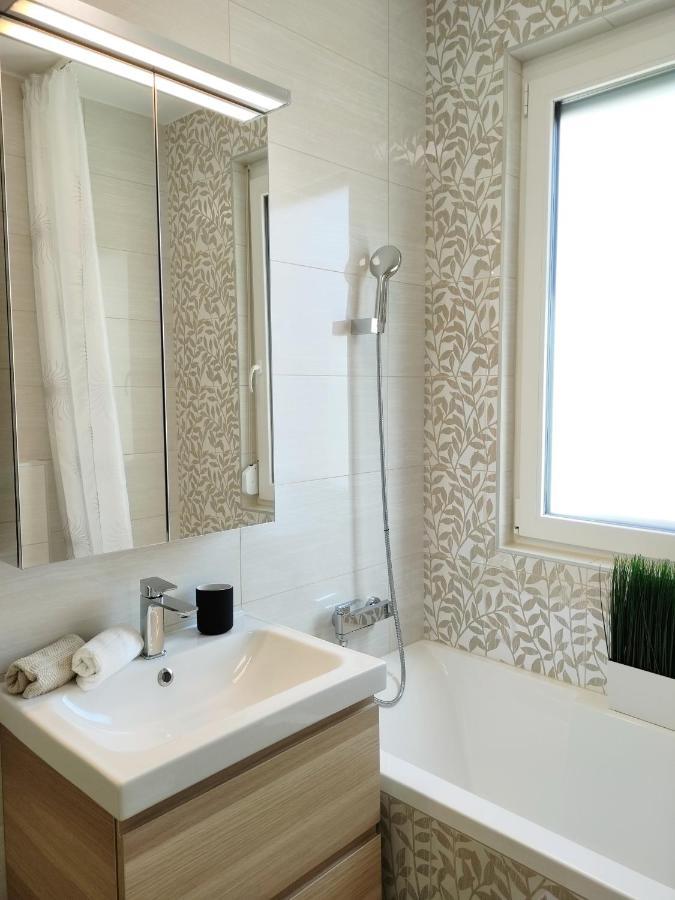 Nest2 Apartments Keszthely Ngoại thất bức ảnh