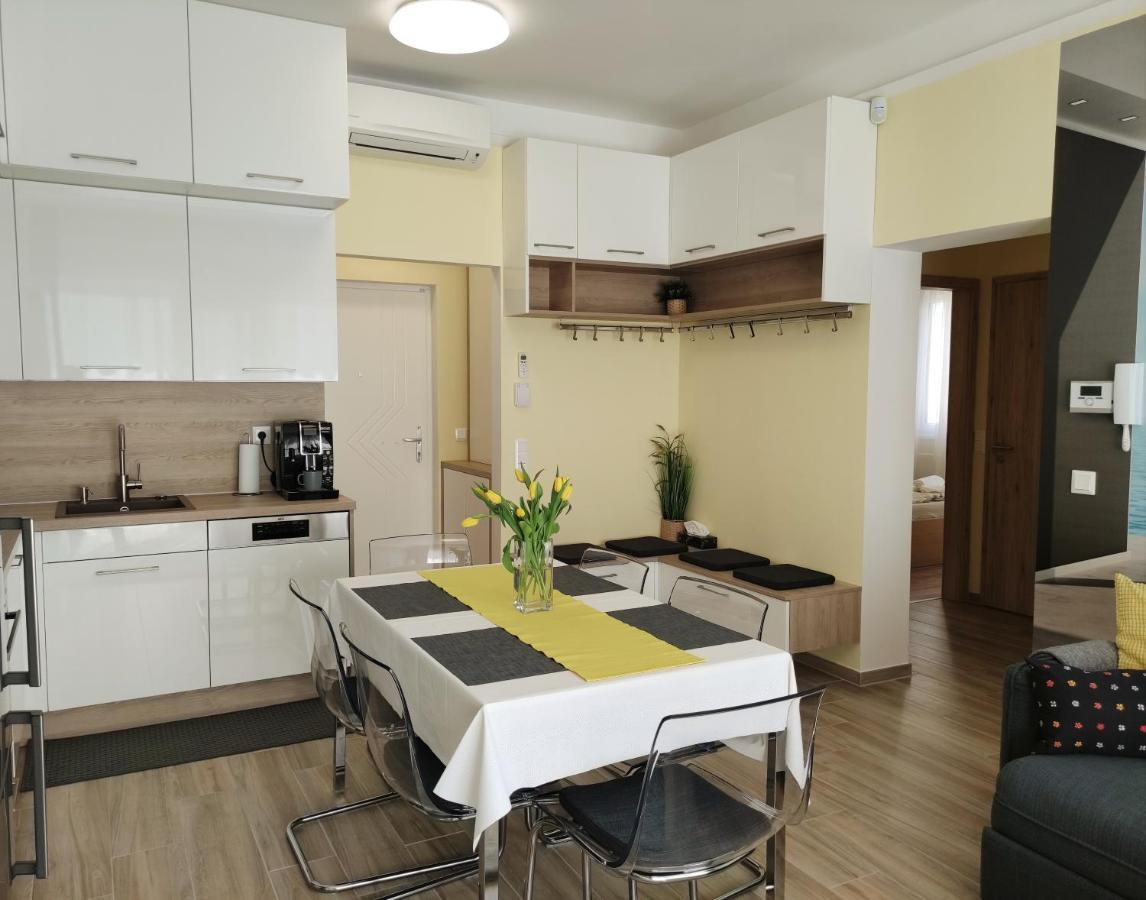 Nest2 Apartments Keszthely Ngoại thất bức ảnh