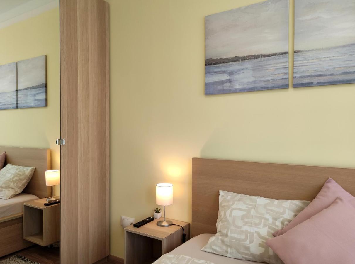 Nest2 Apartments Keszthely Ngoại thất bức ảnh