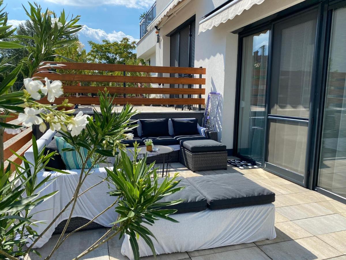 Nest2 Apartments Keszthely Ngoại thất bức ảnh