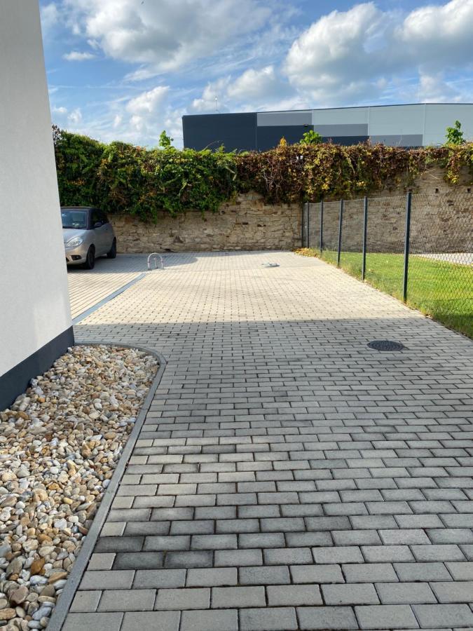 Nest2 Apartments Keszthely Ngoại thất bức ảnh