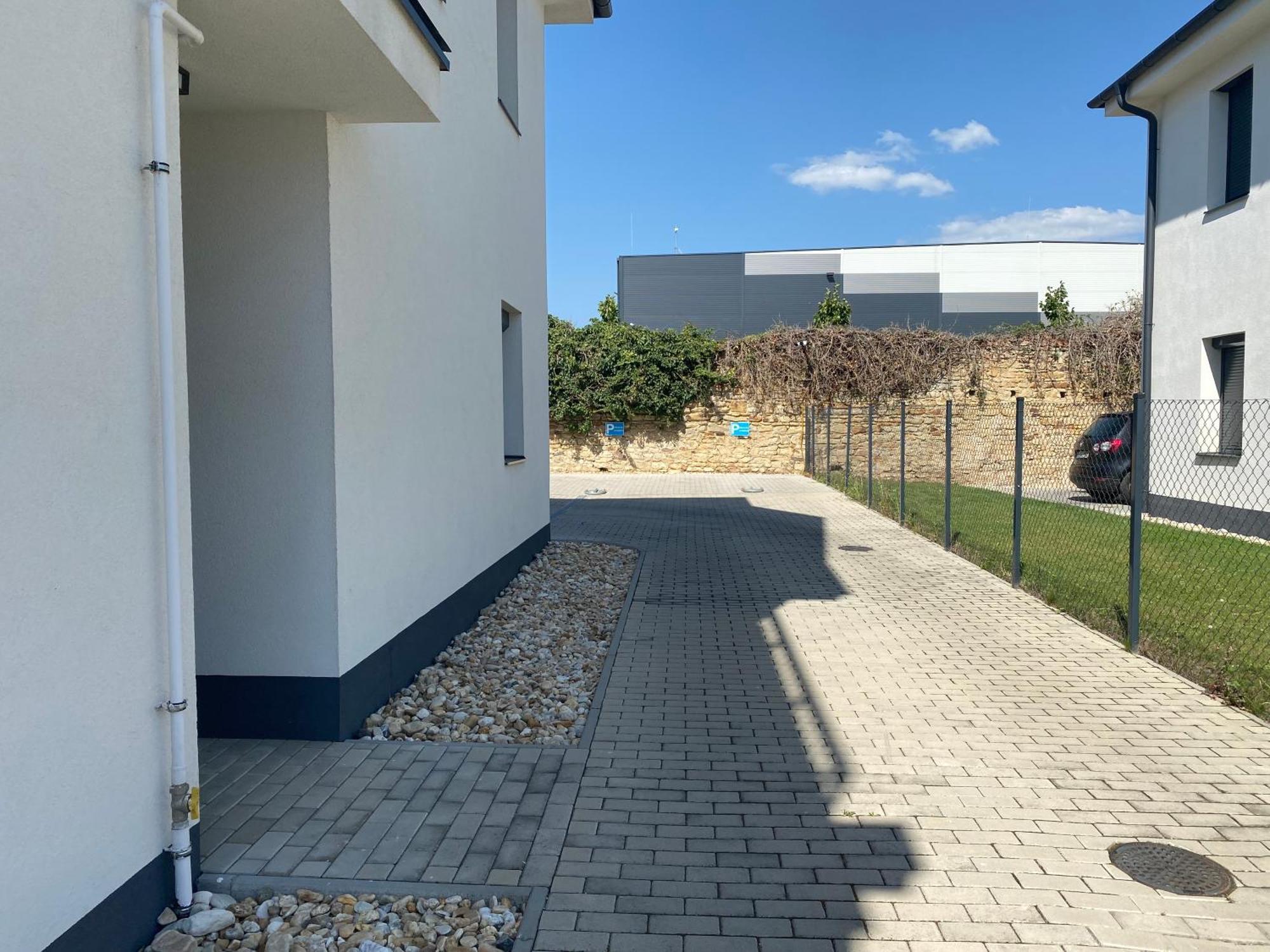 Nest2 Apartments Keszthely Ngoại thất bức ảnh